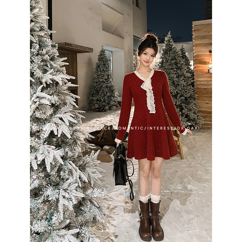 代大喜【琉璃星海】温柔气质浪漫针织蕾丝拼接纯色连衣裙秋冬高级感