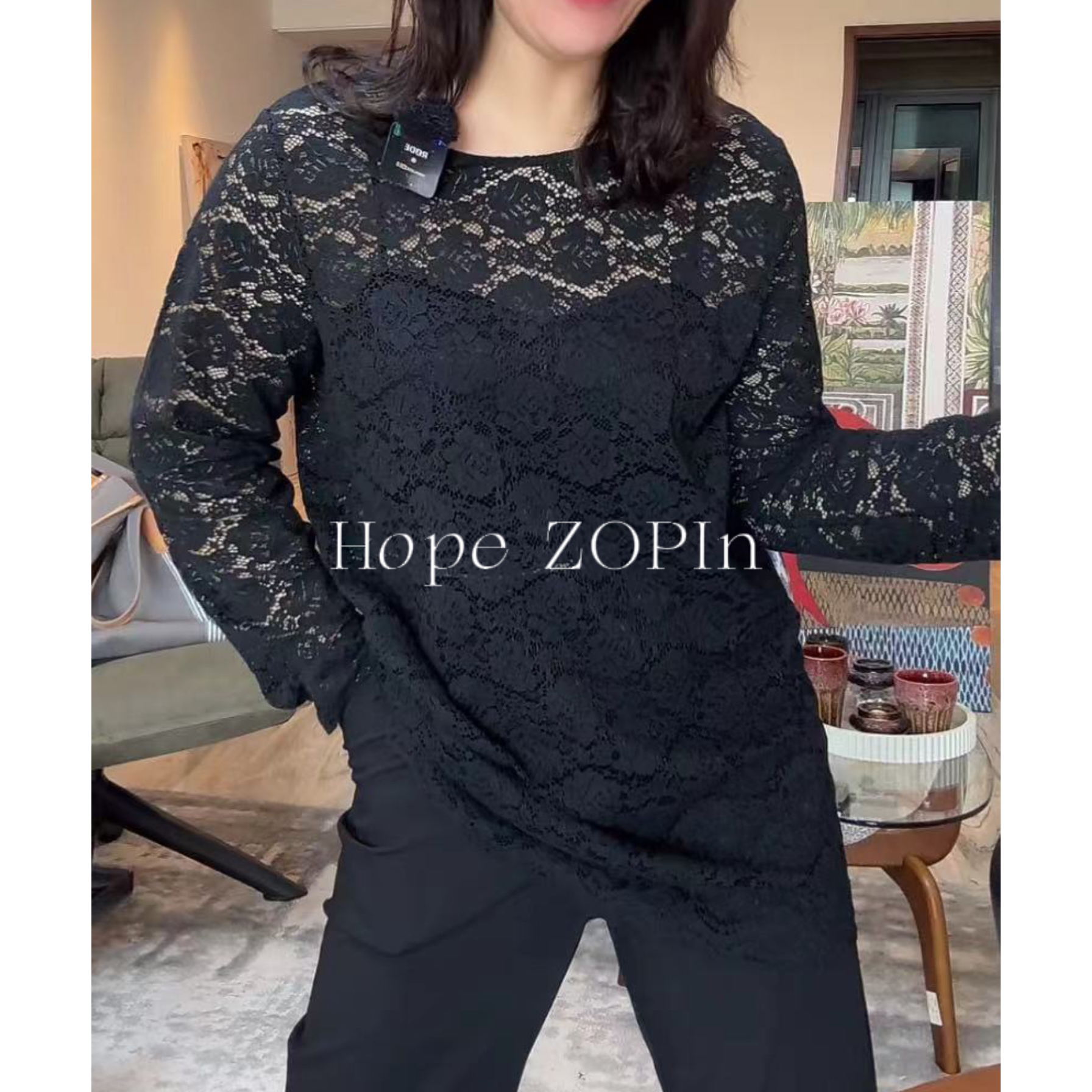 【大G精选】“神秘延续” 暗黑设计感镂空蒙透圆领长袖蕾丝衫