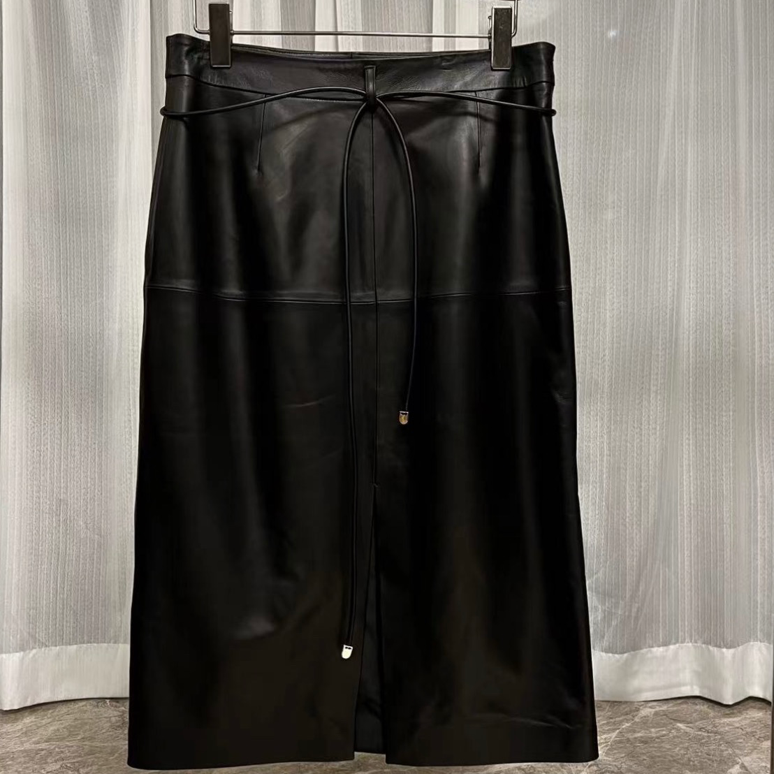 【大G精选】“帅美lady” 法式腔调小羊皮后开叉皮裙