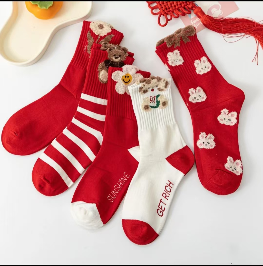 女士红色新年袜ins百搭植绒刺绣小兔秋冬中筒袜