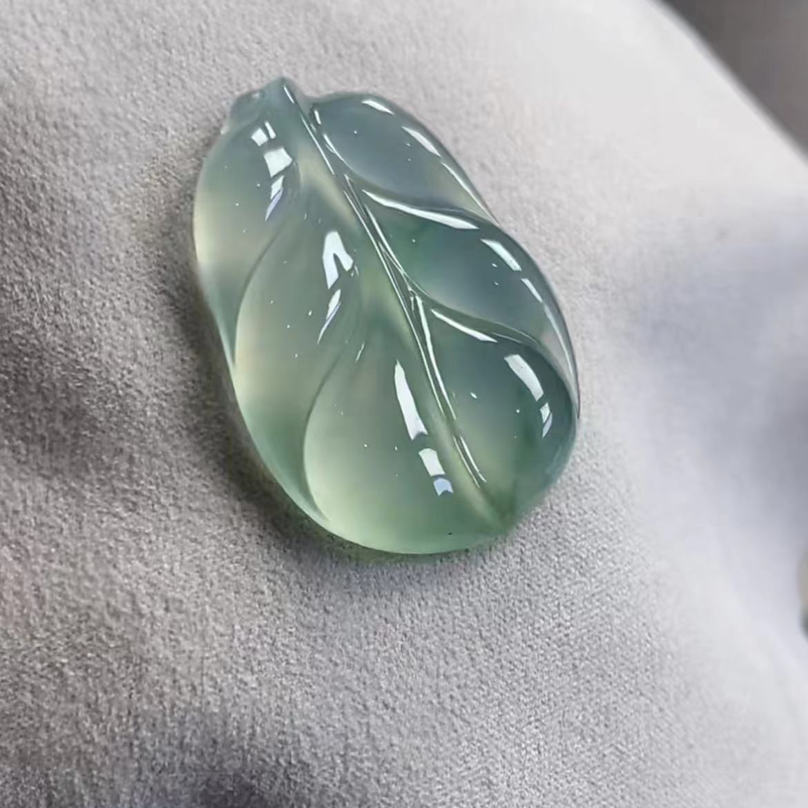 天然缅甸A货翡翠飘花叶子