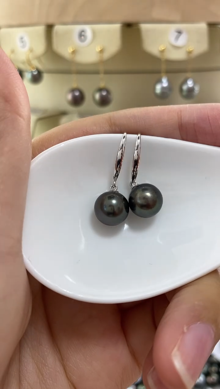 【闪购商品】海水珍珠耳饰18K金镶嵌海水珍珠耳饰8-9mm
