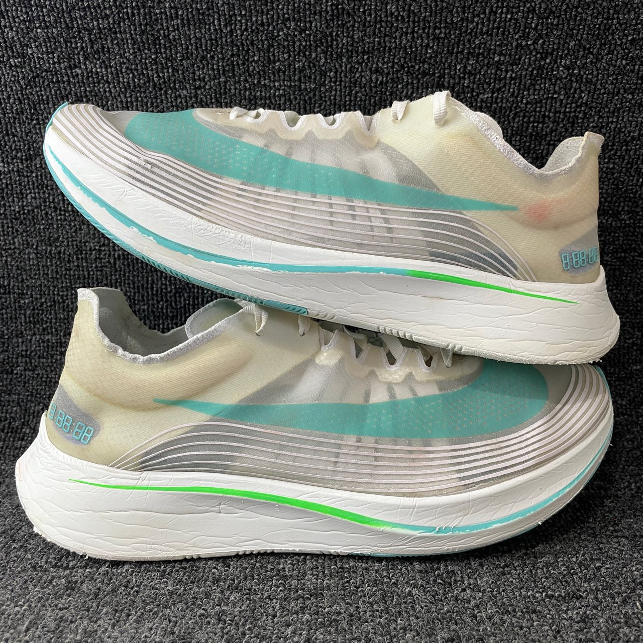 90新 AIR JORDAN 不刀44码zoom白蓝 二手不退换