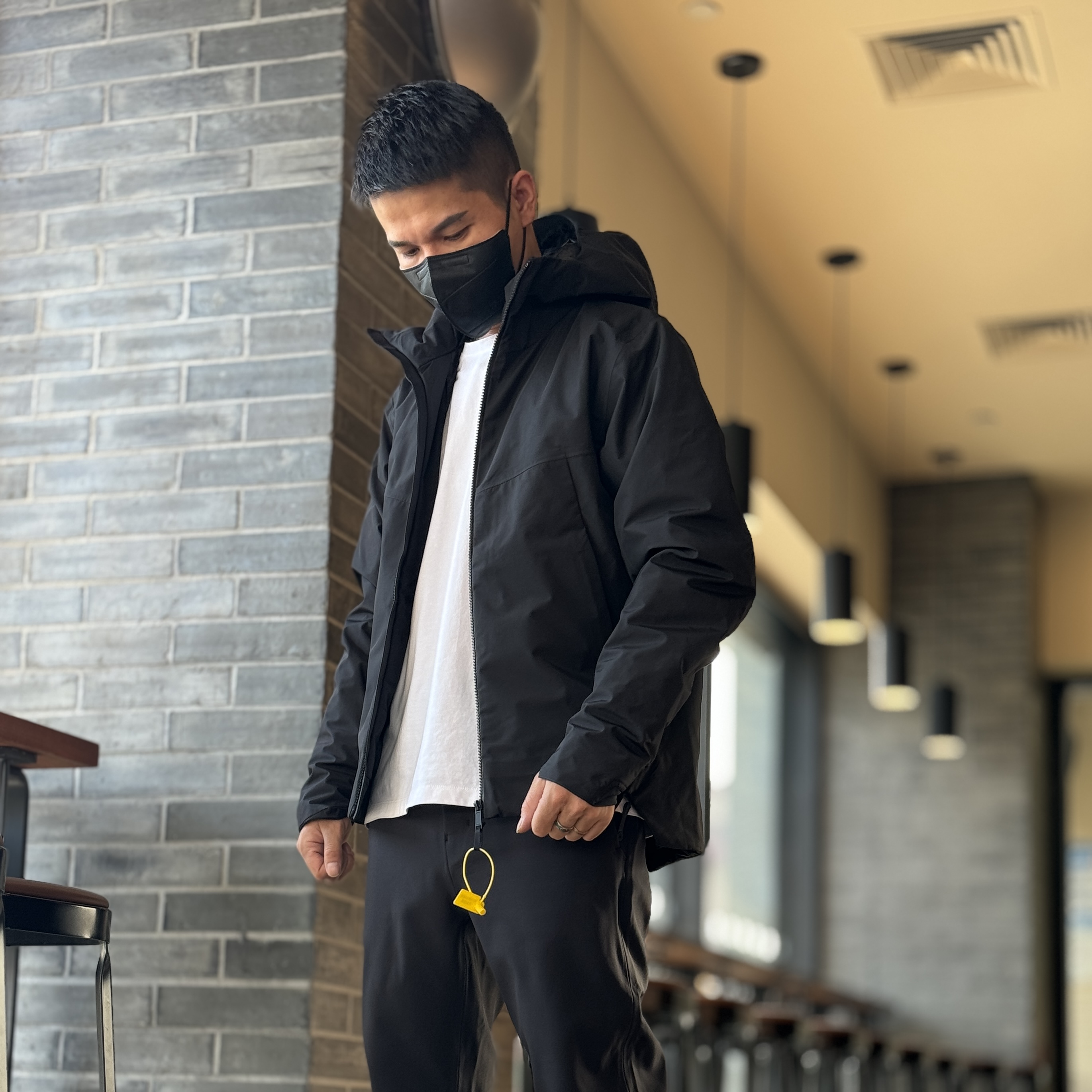 飞禽鼎级商务ARIS男士冬季御寒防风连帽外套硬壳羽绒服时尚冲锋衣
