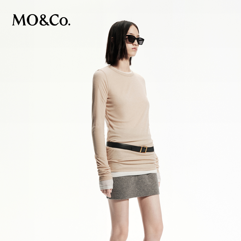 MOCO长袖T恤秋软糯叠穿真两件套圆领修身上衣MBD3TOP016