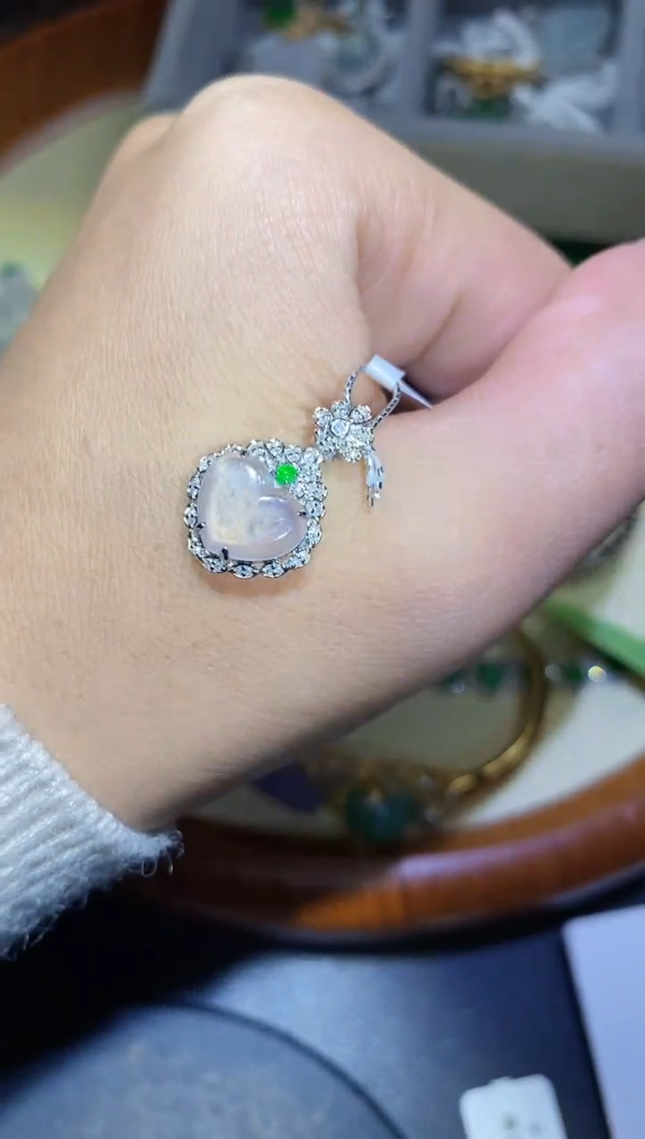 【闪购商品】翡翠118K金镶嵌心形