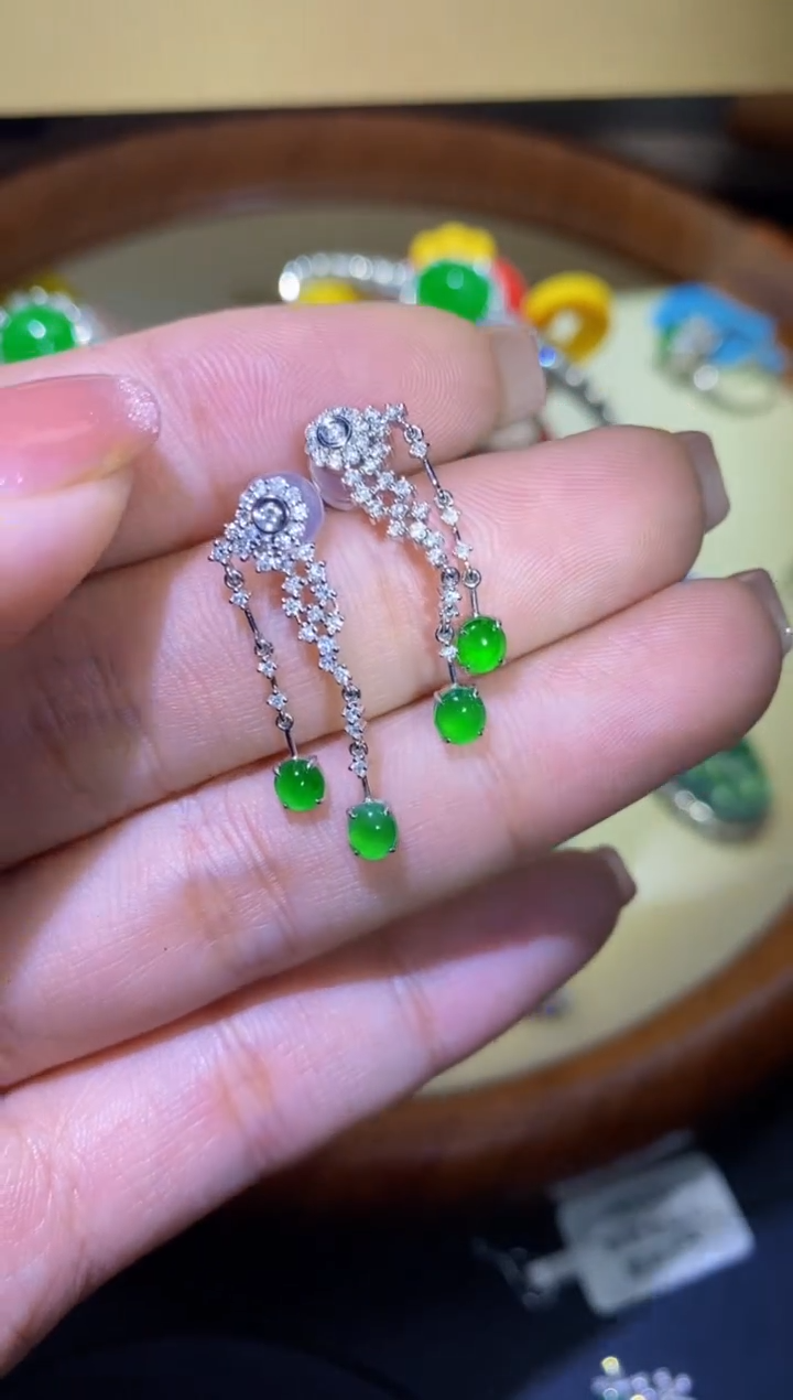 【闪购商品】翡翠118K金镶嵌耳钉