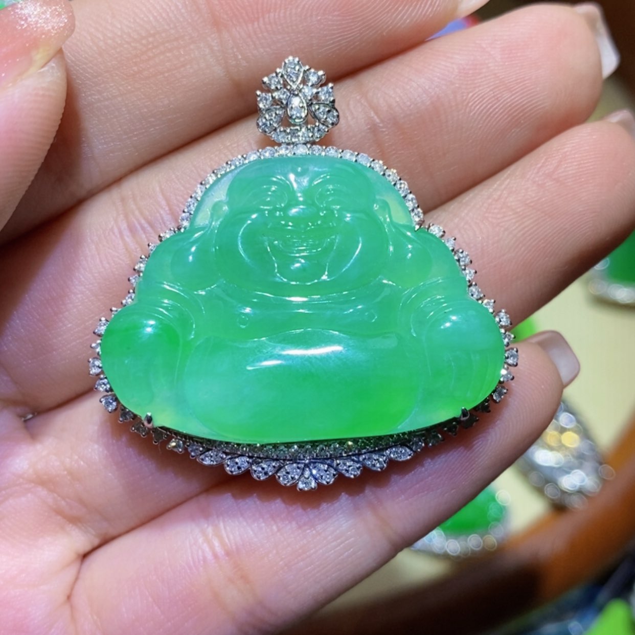 【闪购商品】翡翠吊坠18K金镶嵌幽**香