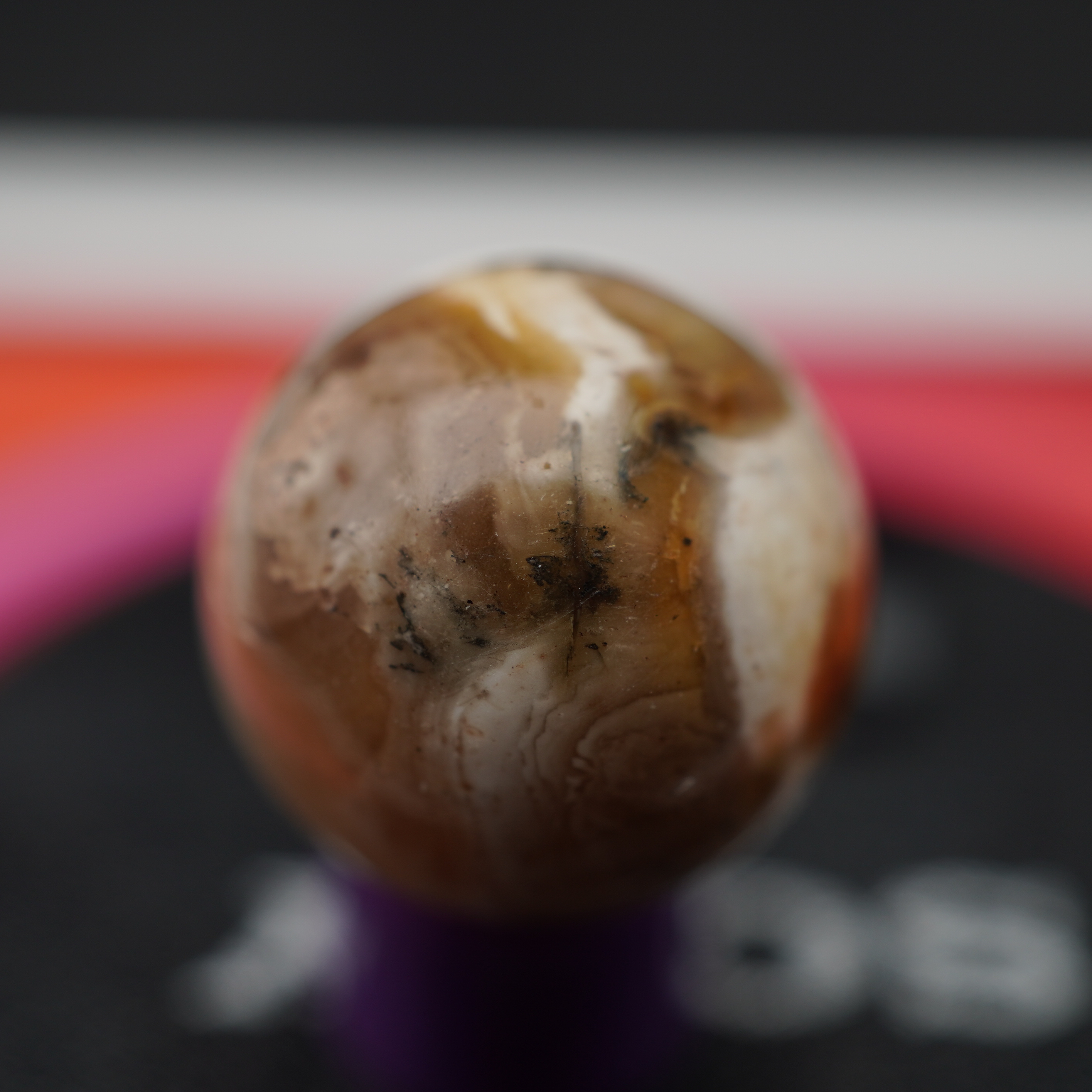 孤品14.5直径瑕疵蜜蜡珠植物包裹有皮纹皮线沁色表面光滑 编号241