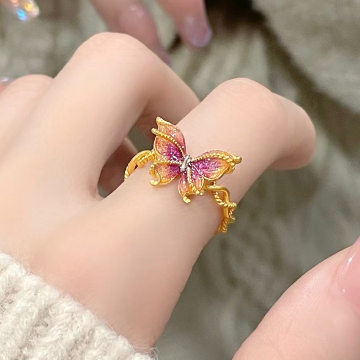 钛钢珐琅戒指 烟雨梦蝶渐变珐琅蝴蝶戒指女气质轻奢时尚指环女ins