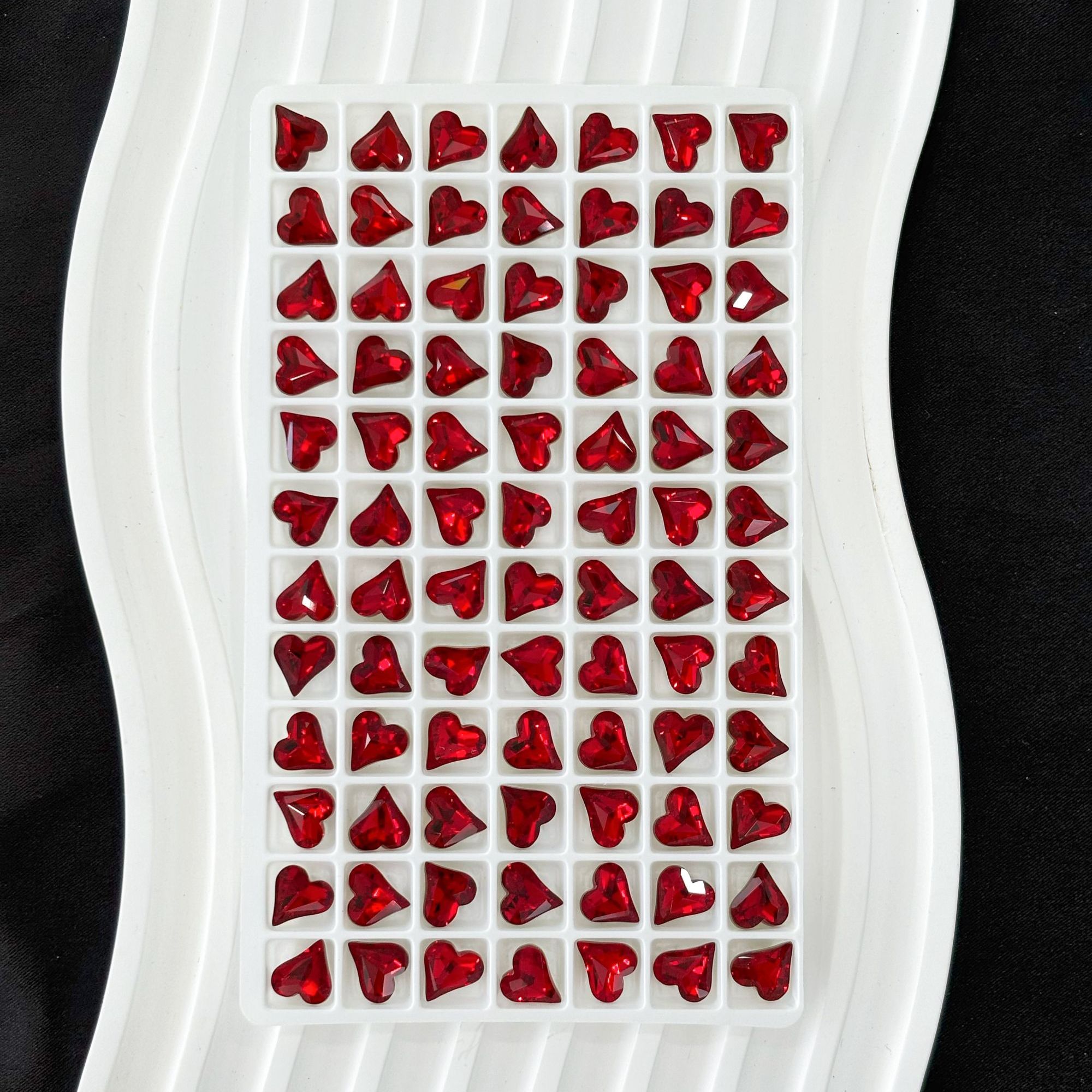 东洲水晶 8x9小歪心超闪美甲饰品钻 一排7颗 1单包邮