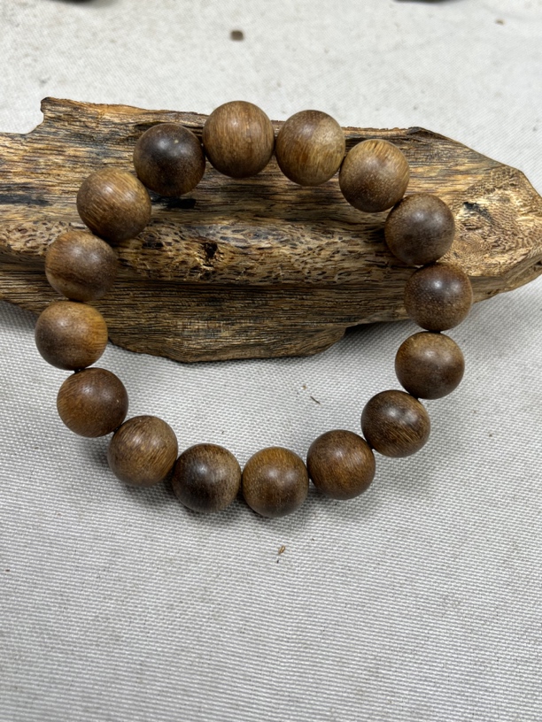 惠安系柬埔寨白奇沉香圆珠单圈卡13-22克多样性发一条