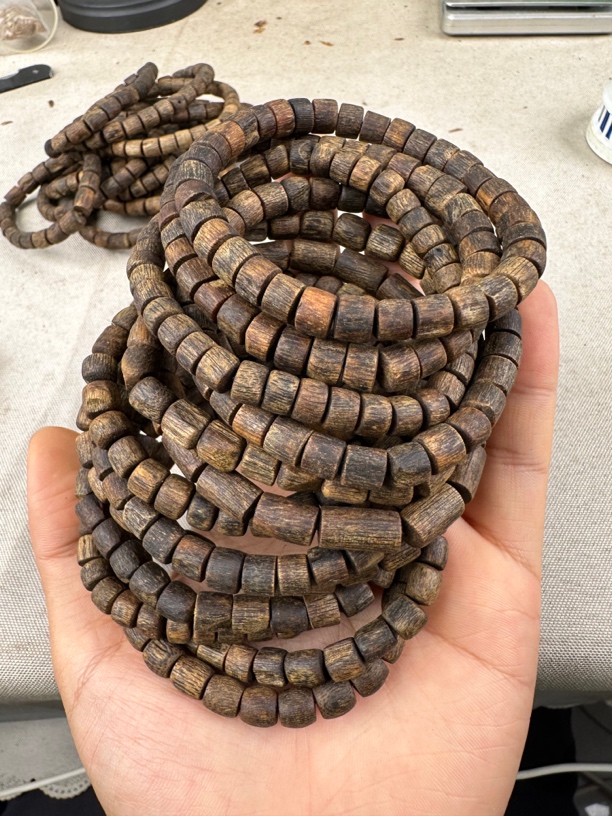 奇楠H沉香白奇沉水珠不规则单圈卡6/7多样性发一条