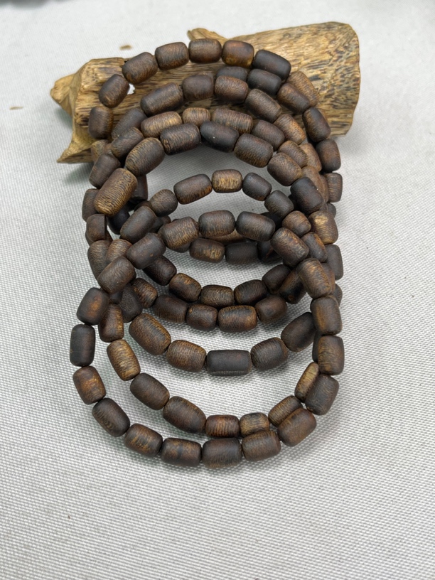 奇楠沉香白奇沉水留疤珠单圈卡8多样性发一条