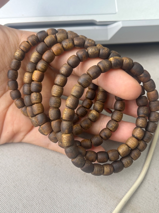 海南沉香白奇沉水虫漏花珠鼓珠单圈卡7多样性发一条