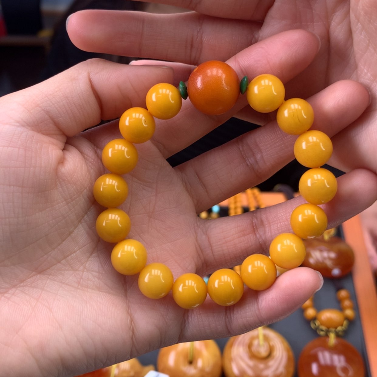 【闪购商品】蜜蜡手串未镶嵌