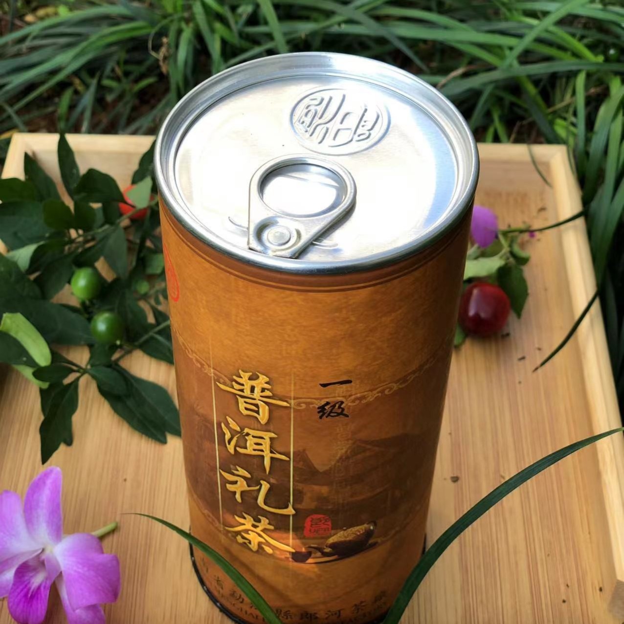 2004年普洱礼茶 朗河一级 易拉罐 一桶150克 经典老熟普洱 18桶