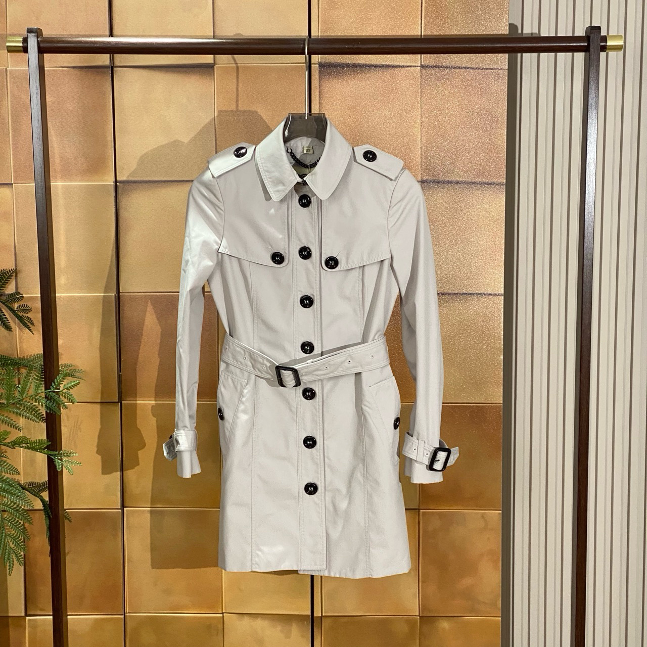 Burberry 烟灰色单排扣系腰带风衣/36码/99新/28458