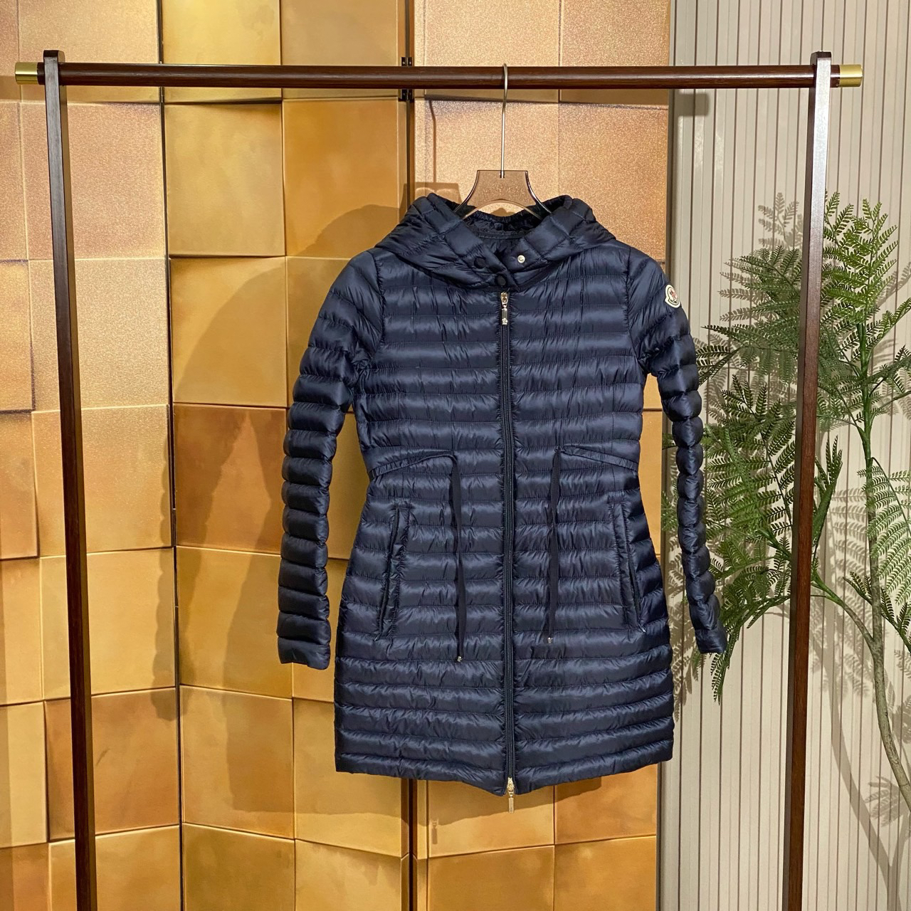 Moncler Barbel蓝色刺绣徽标logo连帽长款羽绒服/0码/99新/41509