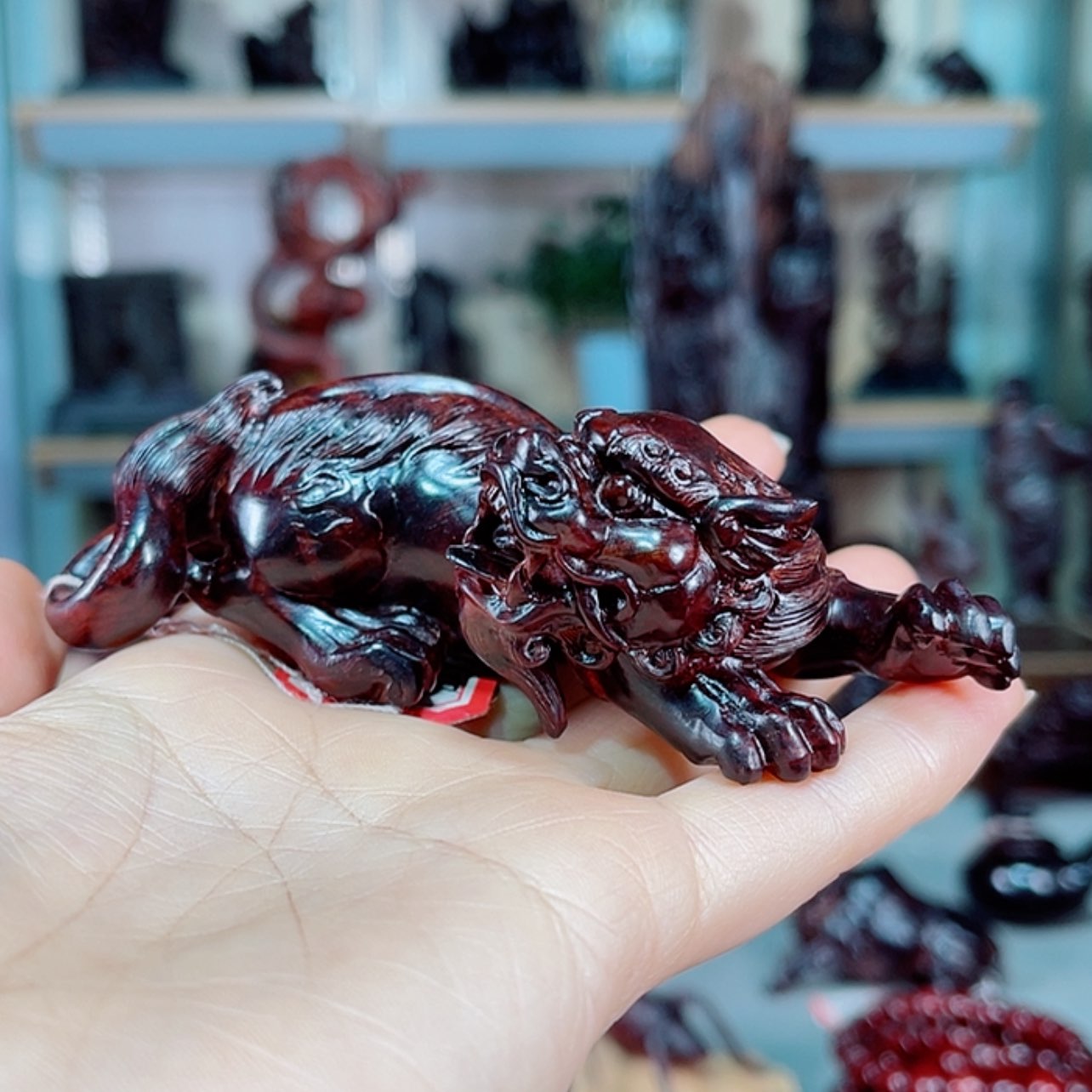 【闪购商品】印度小叶紫檀根雕@***姐狮子原创设计