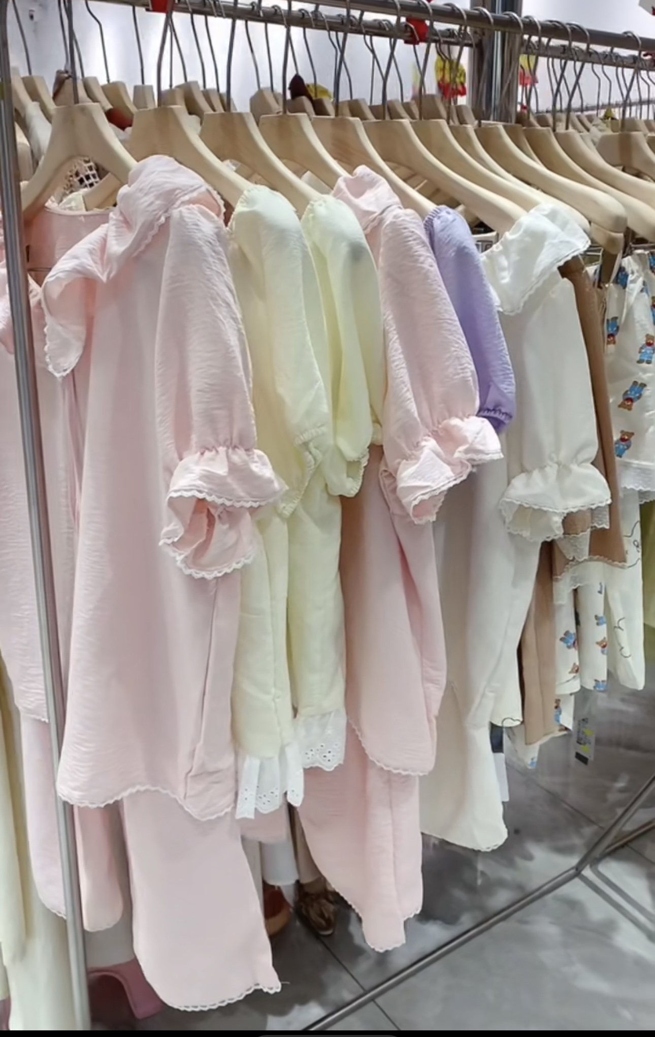 精品女士家居服睡衣