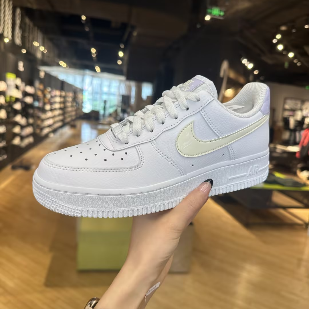 【滔搏联动】NIKE耐克女子WMNS NIKE AIR FORCE 1'07板鞋FN3501-100
