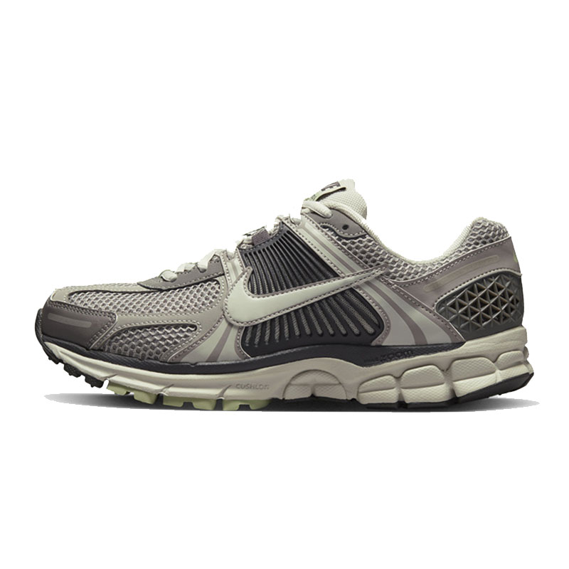 【滔搏联动】Nike耐克女子W NIKE ZOOM VOMERO 5休闲鞋FB8825-001