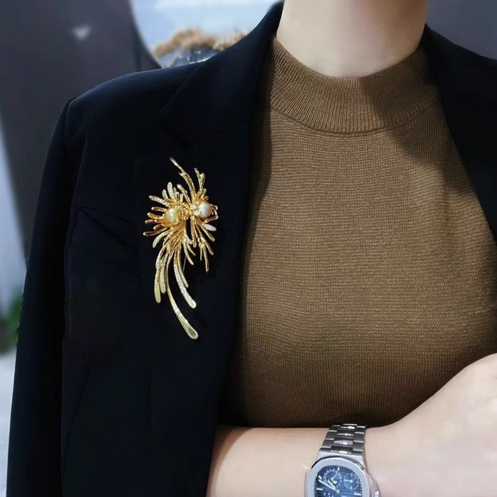 铜合金合成锆石胸针 6546 白珠金羽 设计师优雅时尚胸花别针配饰