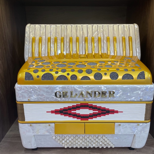 格兰德72贝斯三排簧进口音簧手风琴全新