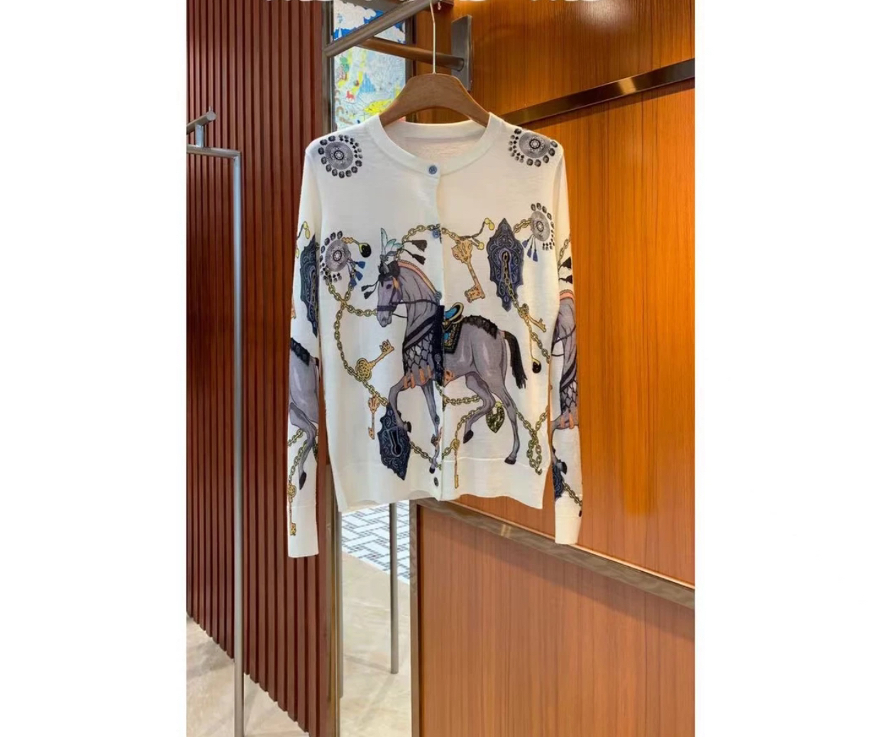 H家2024印花开衫