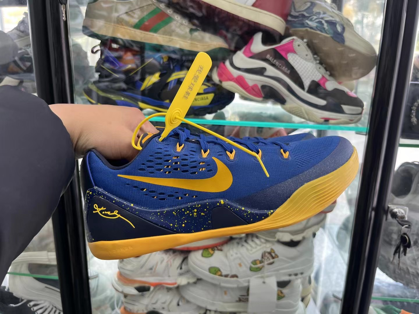 全新未使用 NIKE/耐克 篮球鞋/ 科比 9 蓝尼大学 / 42.5码 全新 