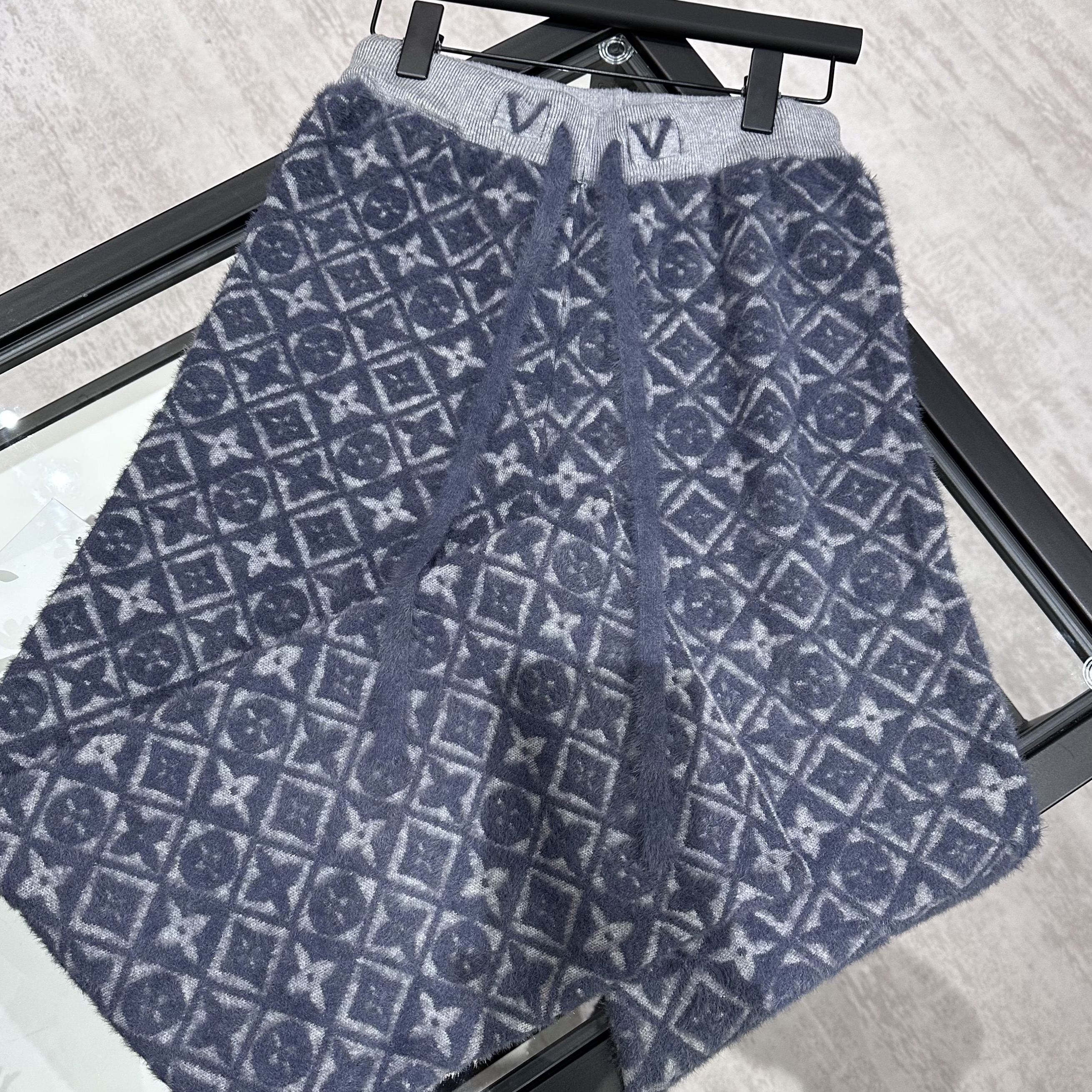 LINGAO-4NW10K106-牛仔裤春夏新款小众设计感美式直筒休闲裤