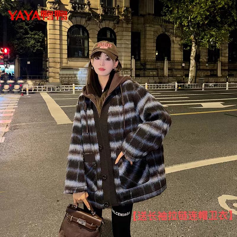 YAYA/鸭鸭时尚韩版百搭复古格纹两件套加厚连帽毛呢大衣羽绒服女