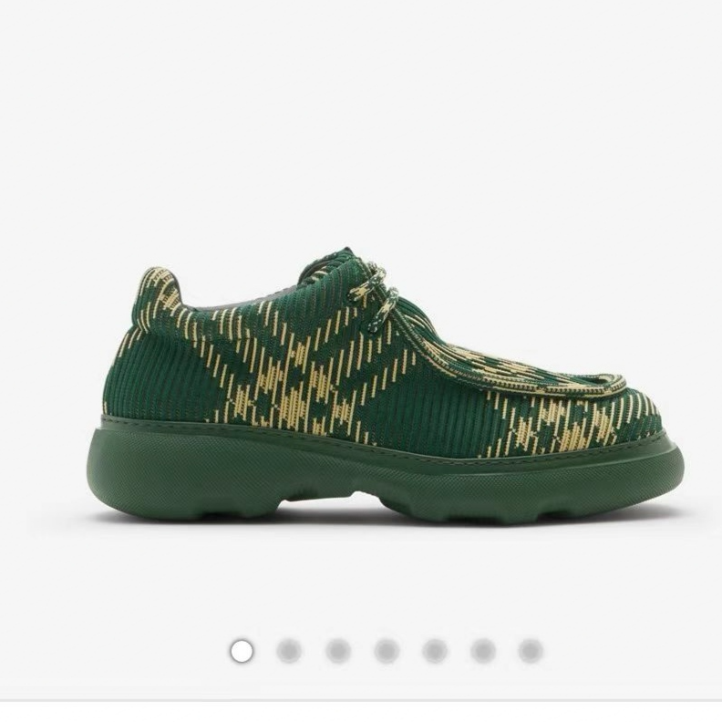 全新未使用 BURBERRY/博柏利 系带低帮休闲鞋 MCS30329