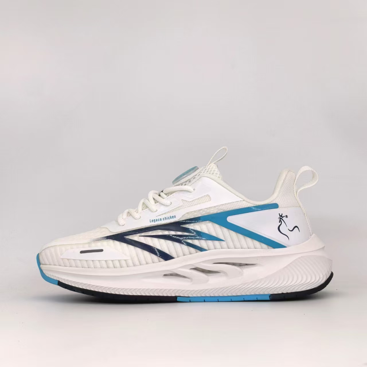 J777休闲男鞋运动鞋