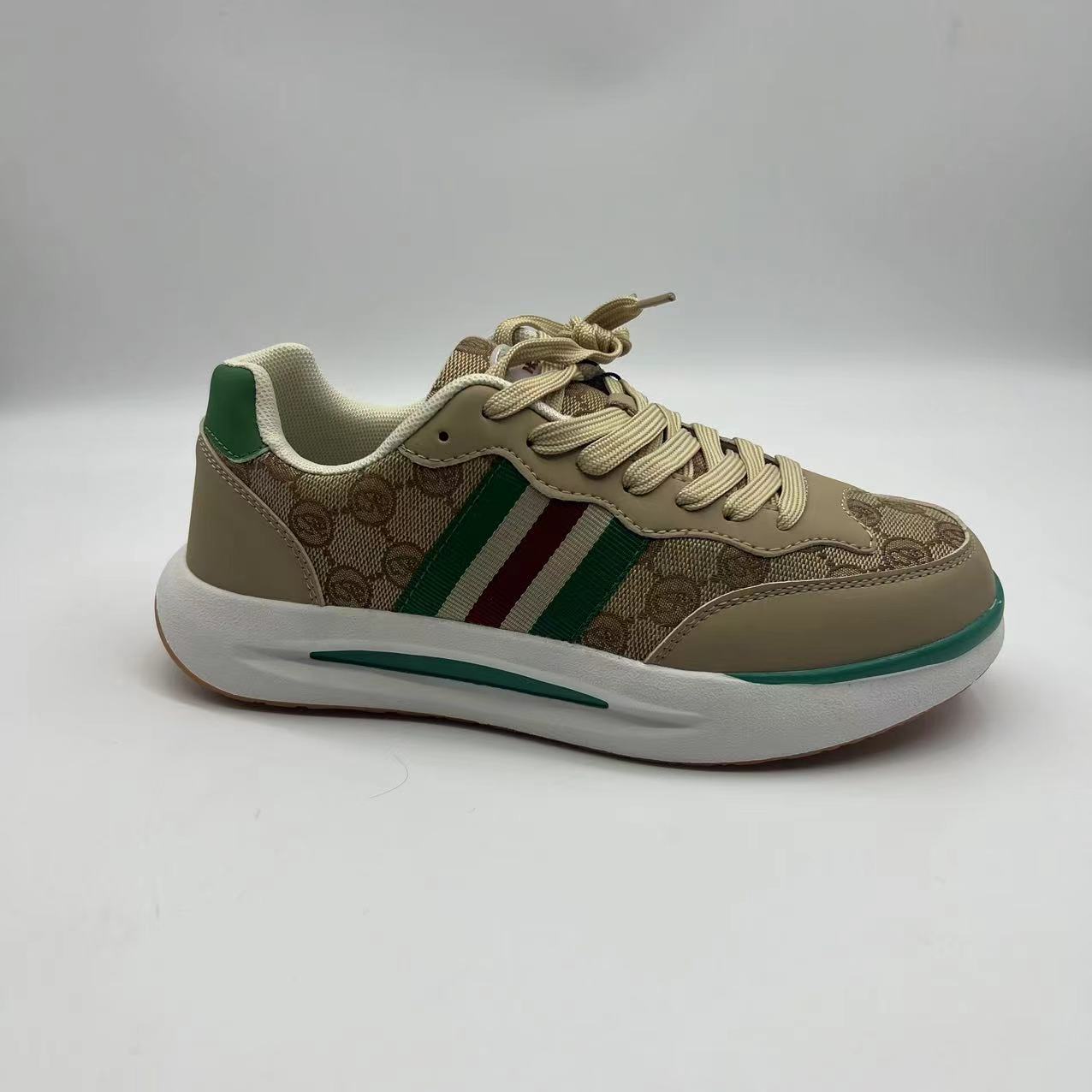 FK045卡其男女同款夏季透气休闲运动板鞋