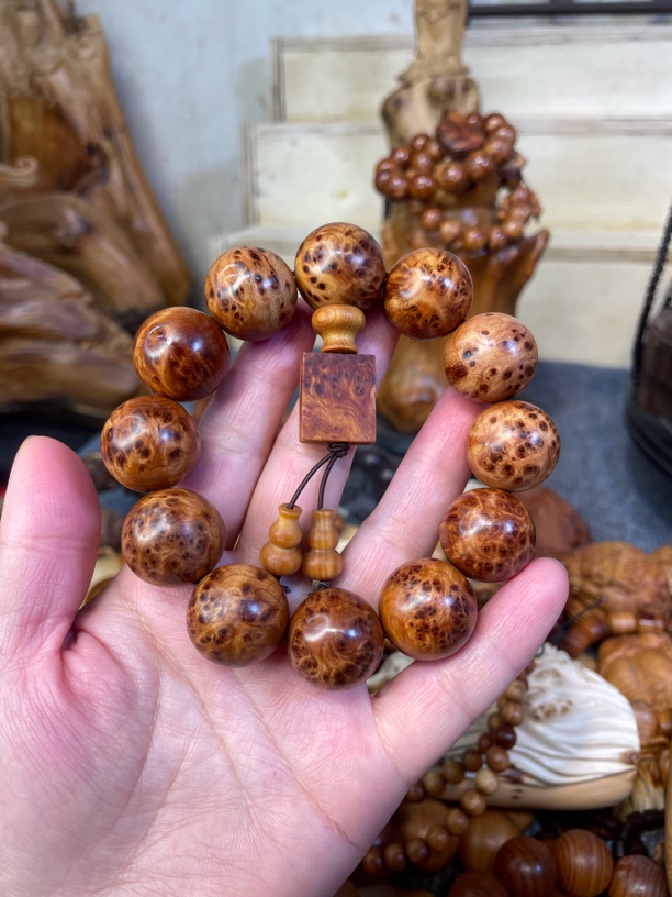 崖柏手串2.0珠子