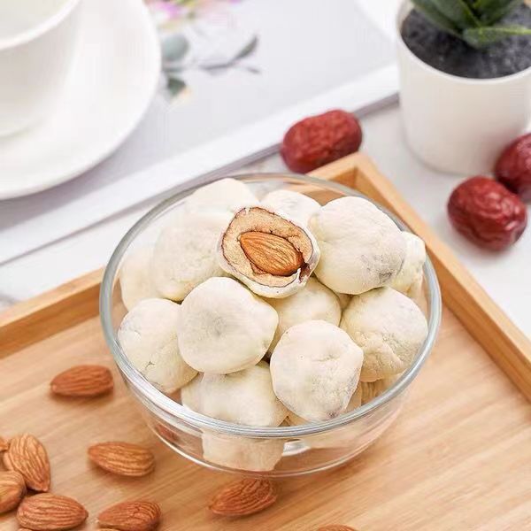 爆款网红巴旦木奶枣酥脆独立包装奶香浓郁夹心营养好吃的食用美味