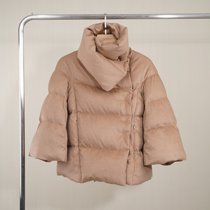 [叶可可] PAMIR秋冬女高领丝驼白鹅绒短款羽绒服   TF004