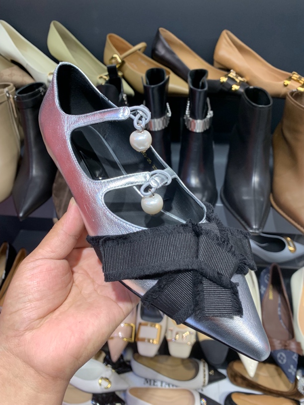 法式复古真皮平底蝴蝶单鞋2024年春秋尖头小皮鞋一字带玛丽珍鞋女