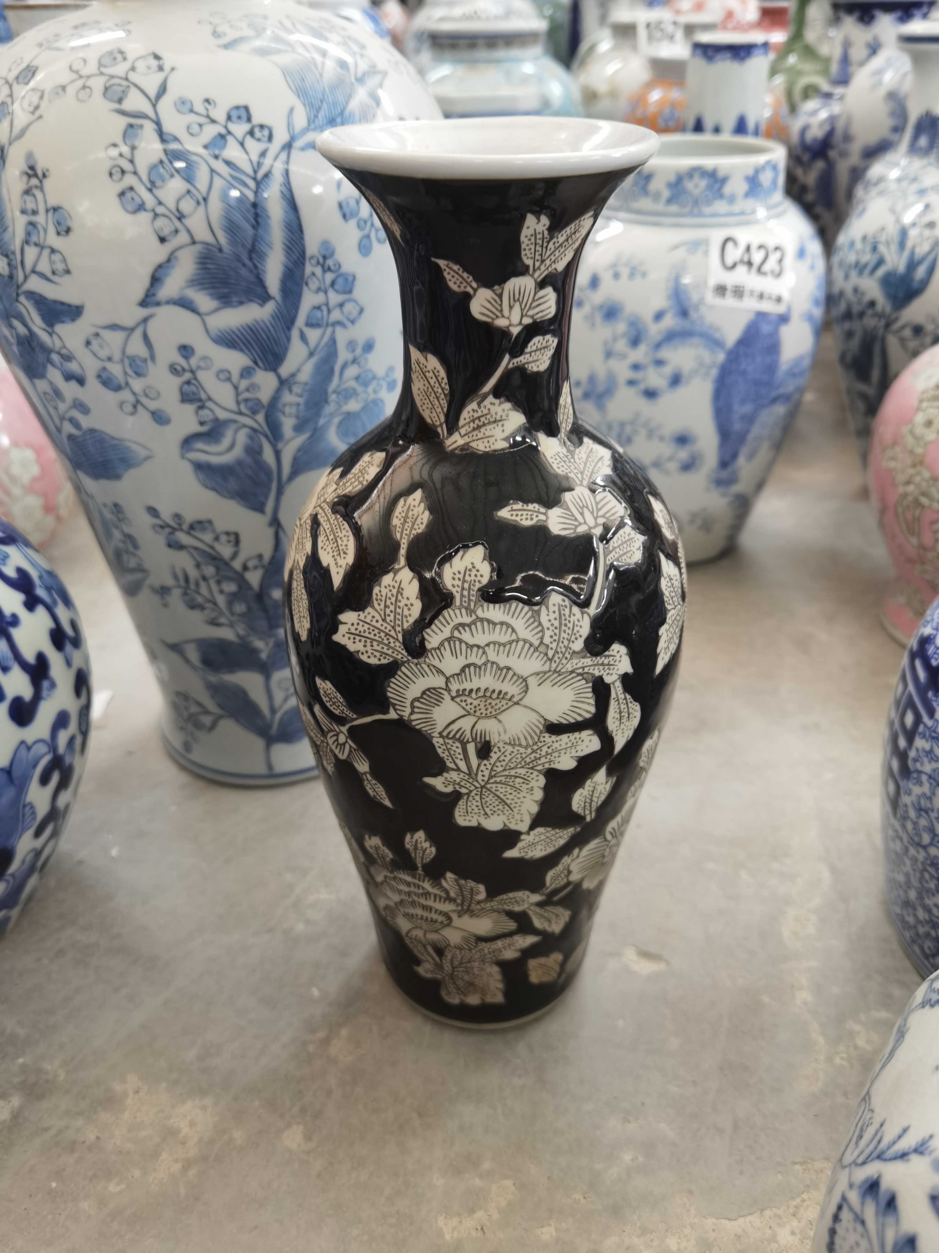 品尚青花陶瓷黑色牡丹花花瓶摆件