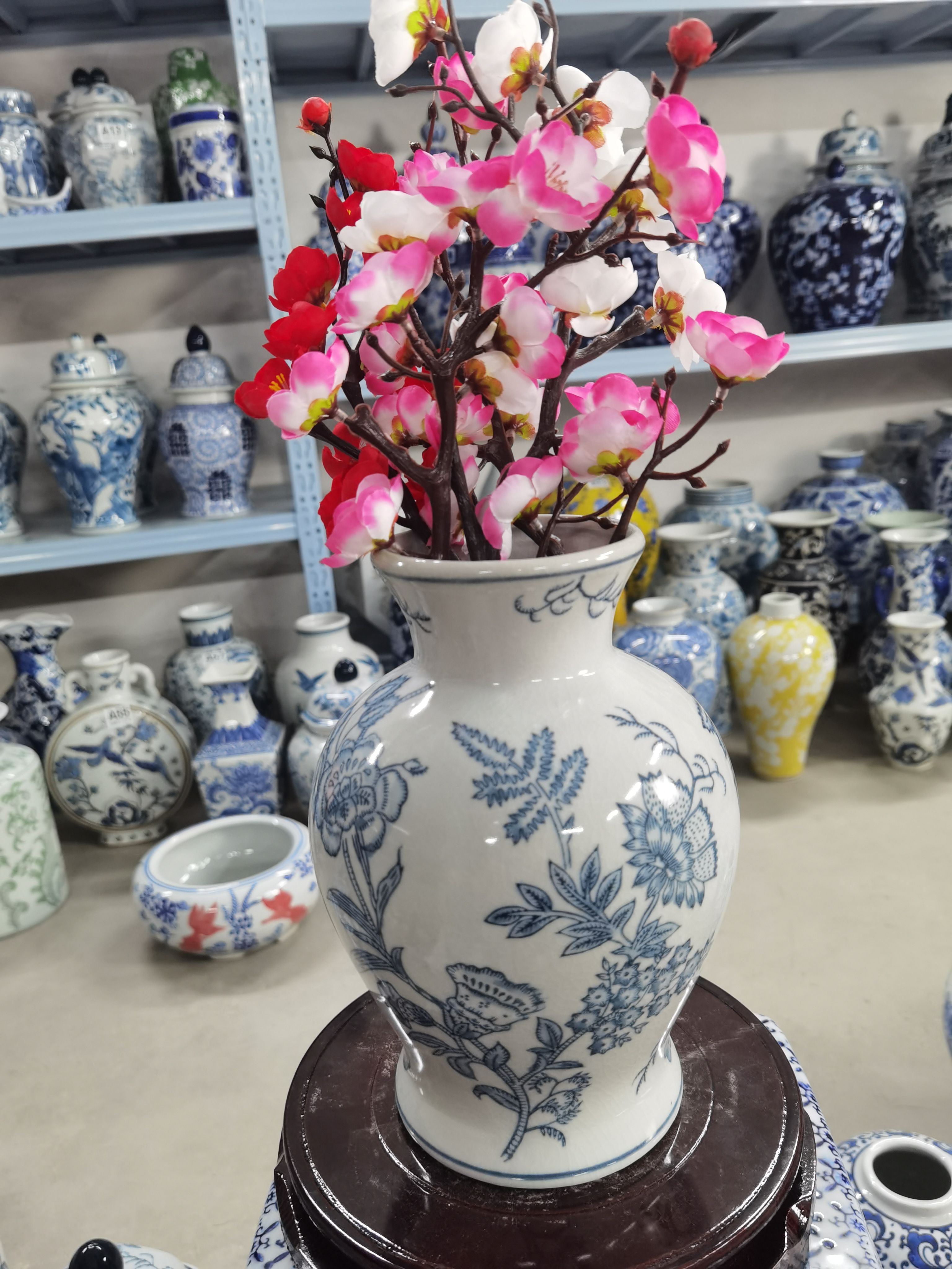 品尚青花陶瓷花瓶摆件，轻微微瑕介意勿拍