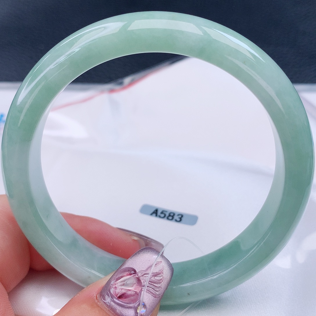 翡翠手镯未镶嵌58.8 翡翠手镯