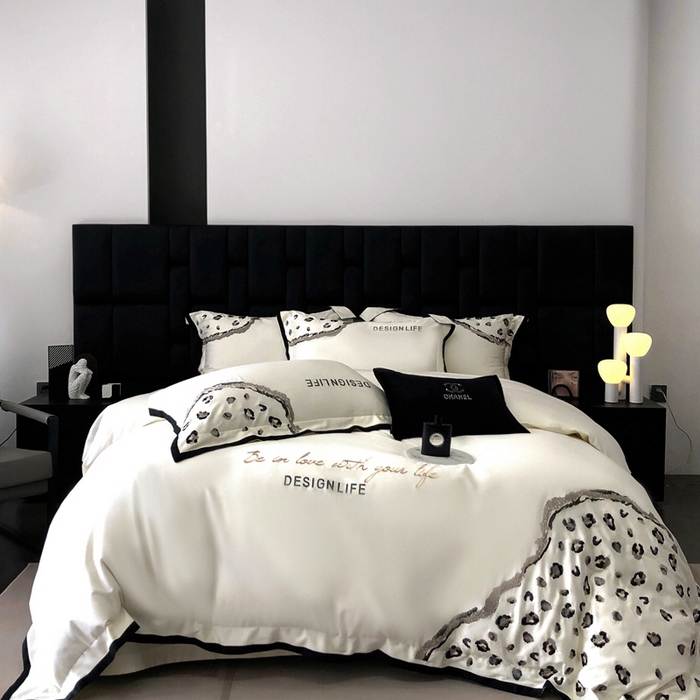 100支新疆长绒棉臻棉绣花-豹览系列四件套