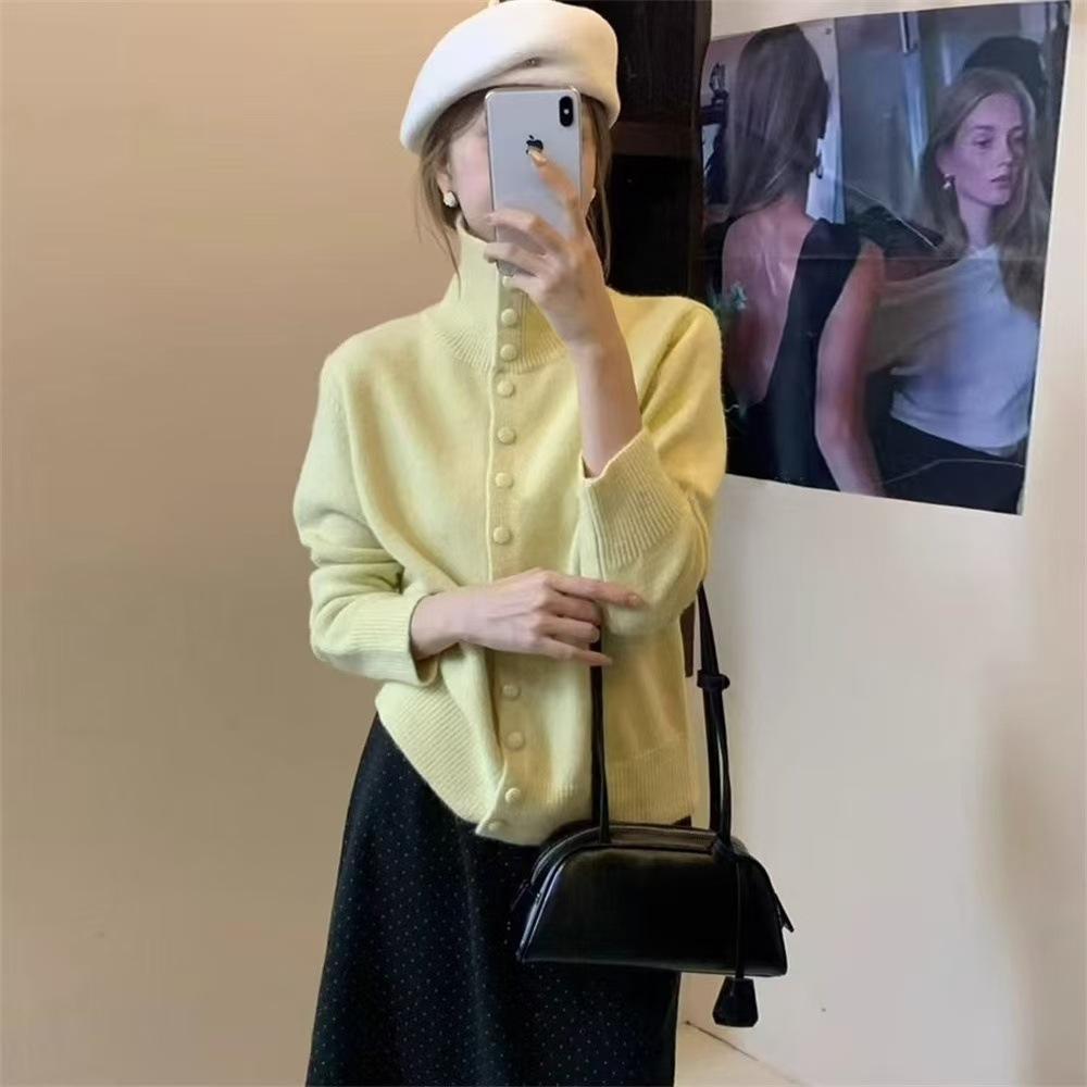 新款简约翻领包扣针织外套女百搭休闲纯色毛衣外套洋气开衫