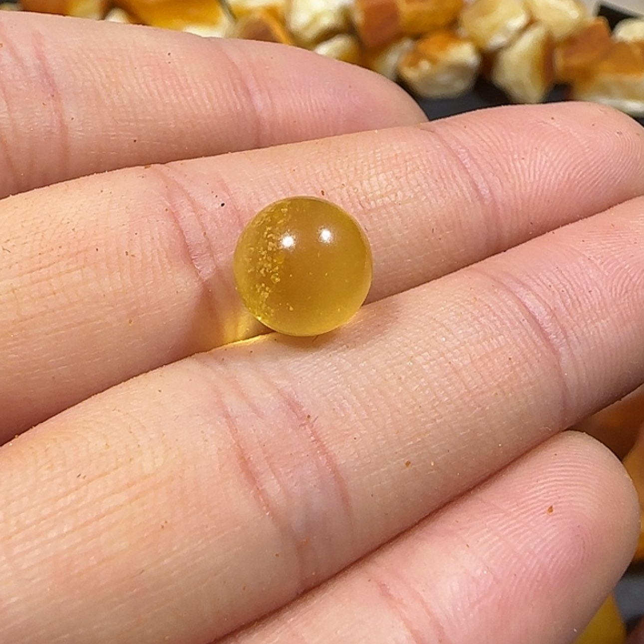 【闪购商品】定制琥珀未镶嵌烦**ó