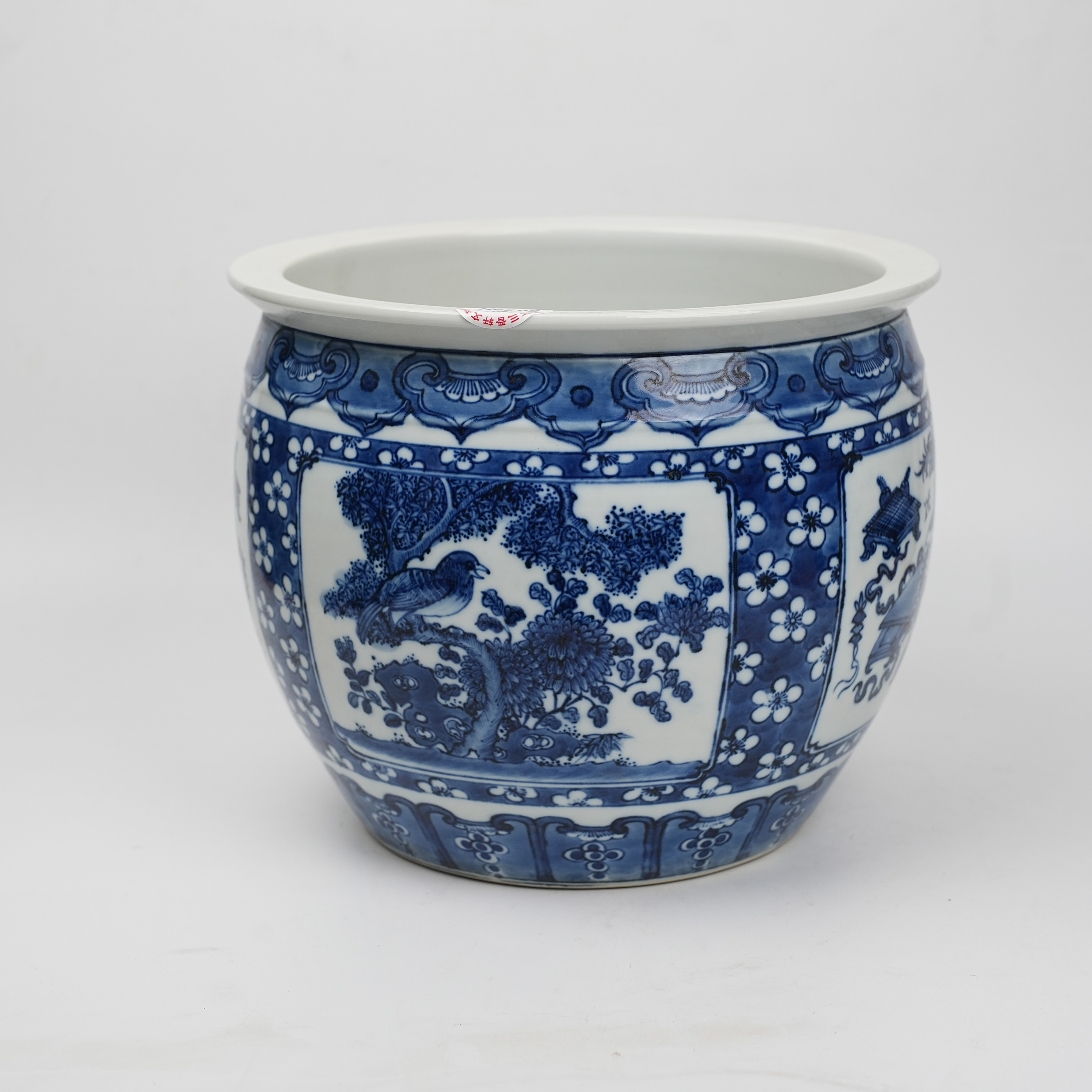 w 2401-0639H康熙 青花冰梅纹开窗折枝花鸟纹卷缸