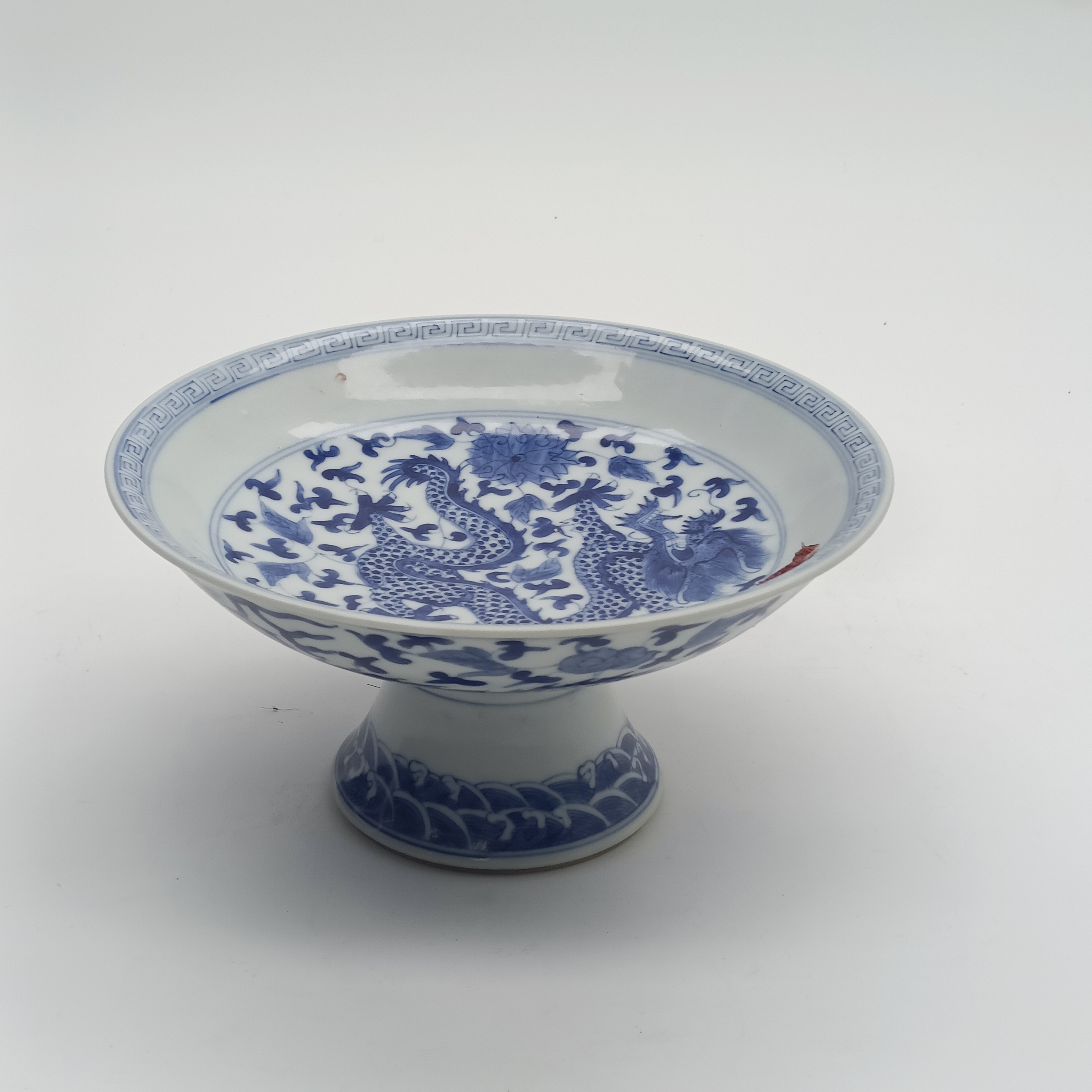 Z 2311-2373康熙 青花龙穿缠枝花卉高足盘