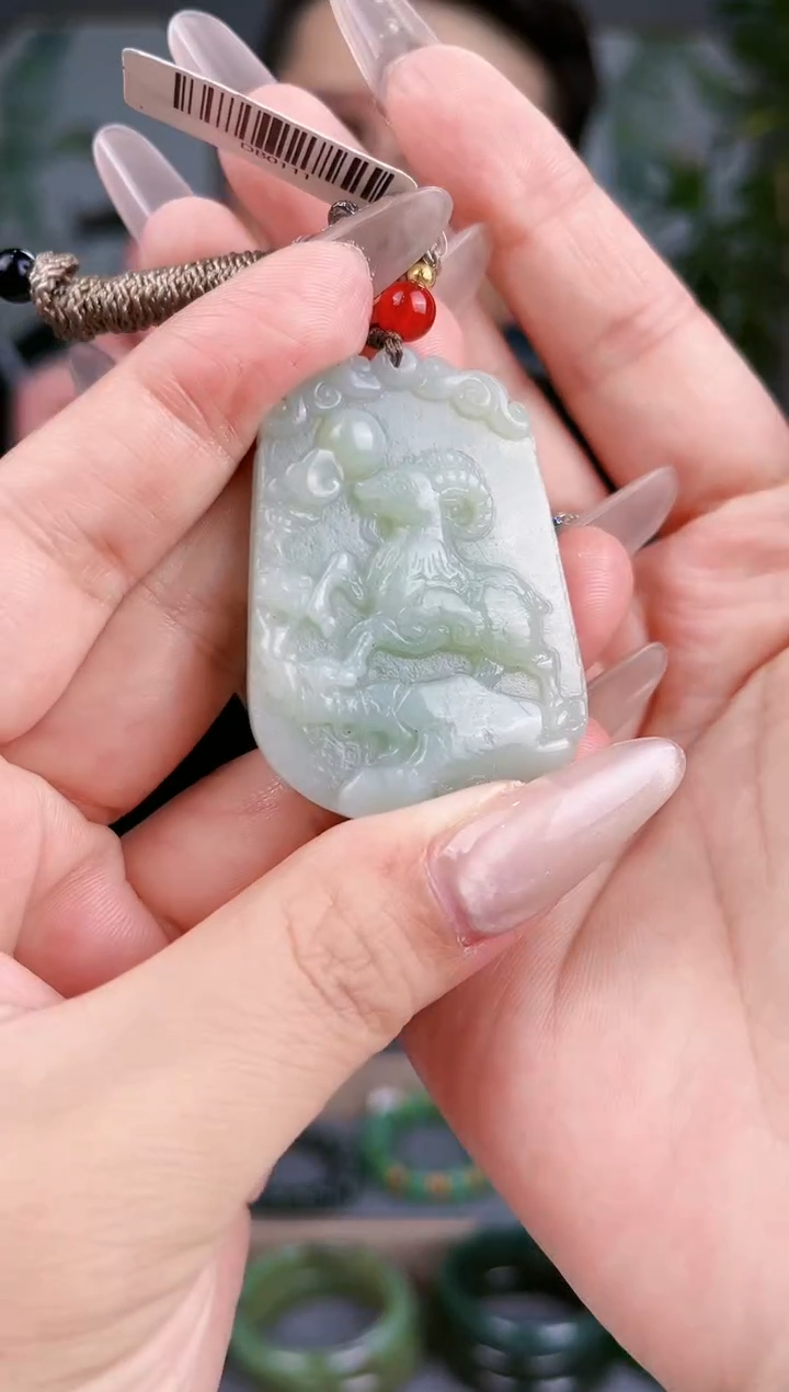 【闪购商品】和田玉挂件未镶嵌AA多样性发货 拍一发一