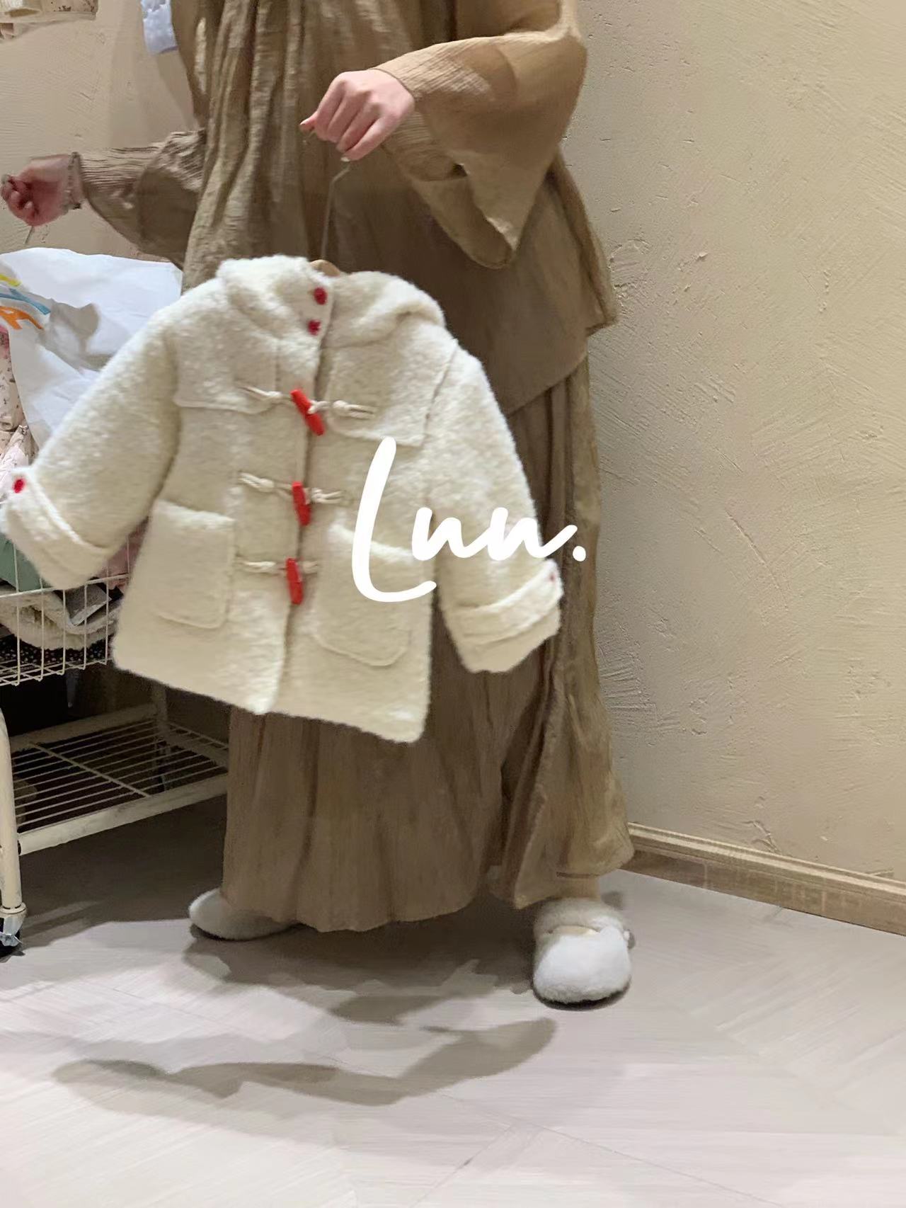 女童牛角扣呢大衣冬季2023新款爆款加厚韩版外套宝宝夹棉上衣洋气